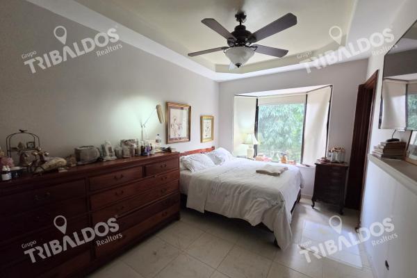 Venta de amplia casa en ph villa de vizcaya, condado del rey