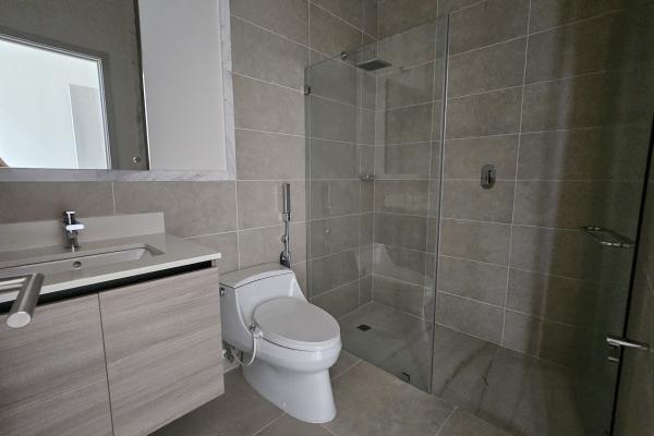 Sale of apartment in ocean house santa maria with large 70m2 terrace