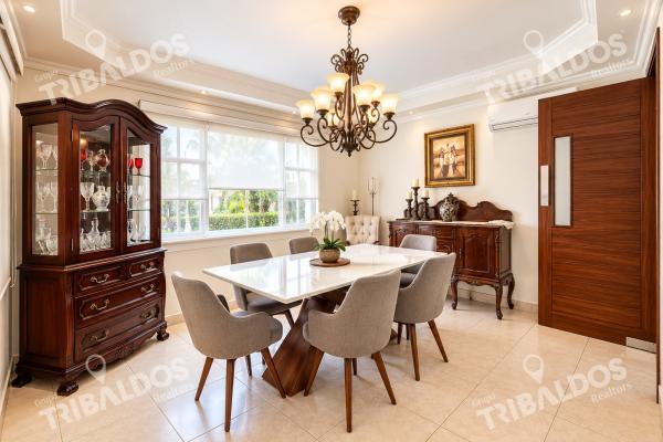 Venta de casa en costa del este con cocina remodelada