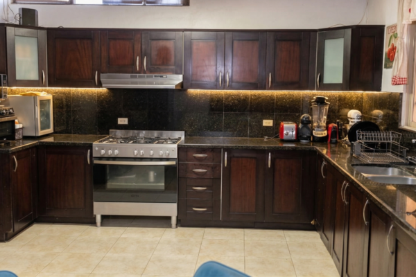 Venta casa en condado del rey complejo cerrado