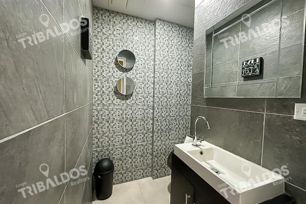 Venta de oficina en obarrio, ph sortis