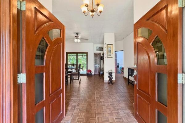 4-bedroom hacienda-style home in david