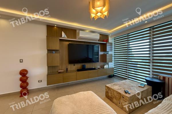 Apartment rental at santa clara residences, facing the sea.