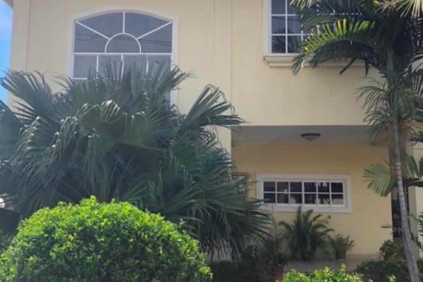 Beautiful house for sale in villas del golf chitré