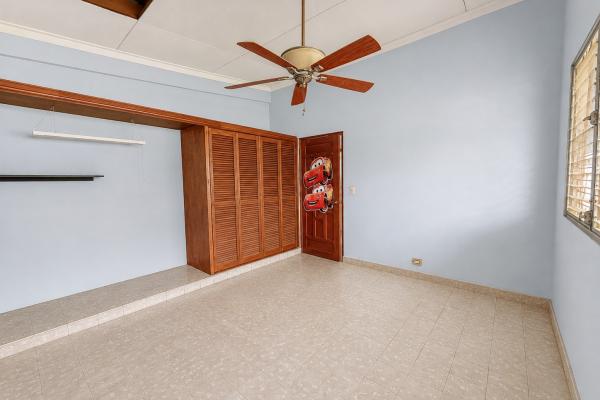 Venta de casa en bethania calle 74 área comercial