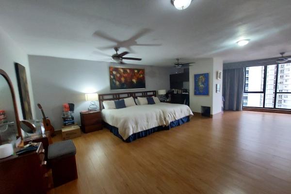 Venta de penthouse de dos pisos en paitilla