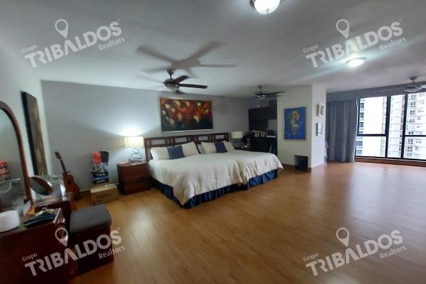 Venta de penthouse de dos pisos en paitilla