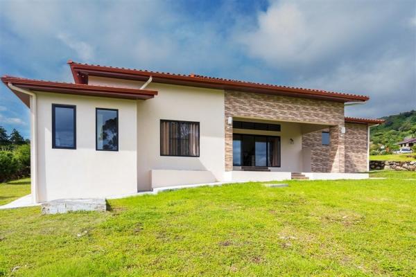 Outstanding home in cerro verde estates, boquete