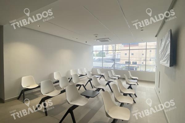 Venta de local comercial en park square medical center