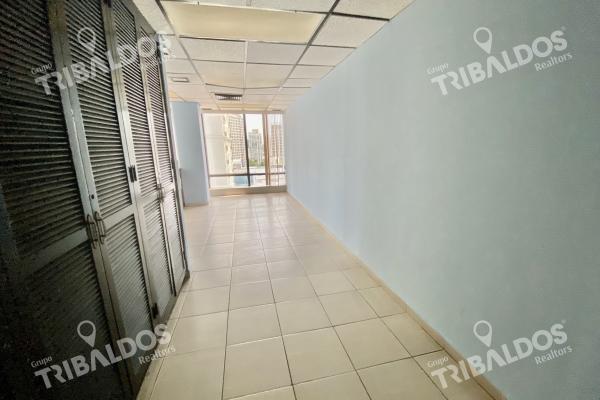 Venta oficina , area bancaria, bella vista