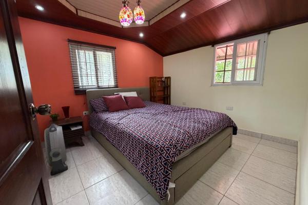 Se vende casa en altos de cerro azul