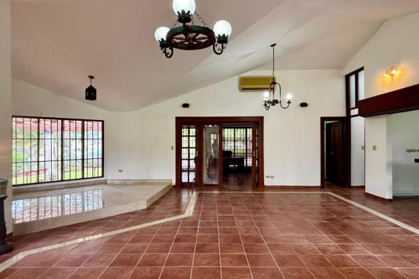 House in coronado, las acacias avenue