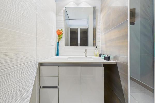 Precio de venta rápida! apartamento renovado en ensenada
