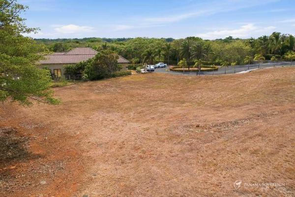 Costa pedasí beachfront lot – 35m premium frontage