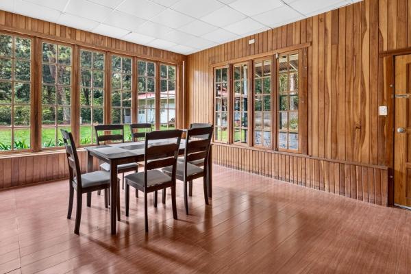 Finca frente al río bambito en venta | volcán panamá