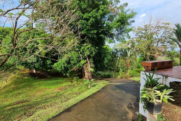 Residencia con 3.2 hectáreas y espectacular vista a las montañas, portobelo, colon