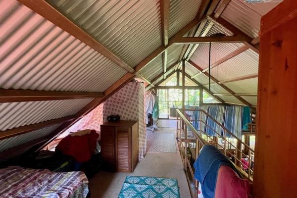 Casa con amplio terreno en la laguna