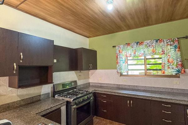 Spacious property with 2,182 m²