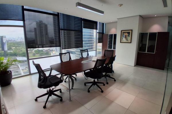 Office for sale or rent with option to purchase