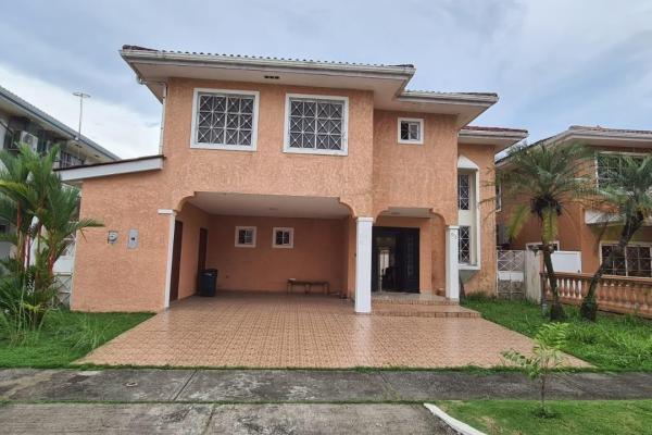 House for sale in cristóbal, colón
