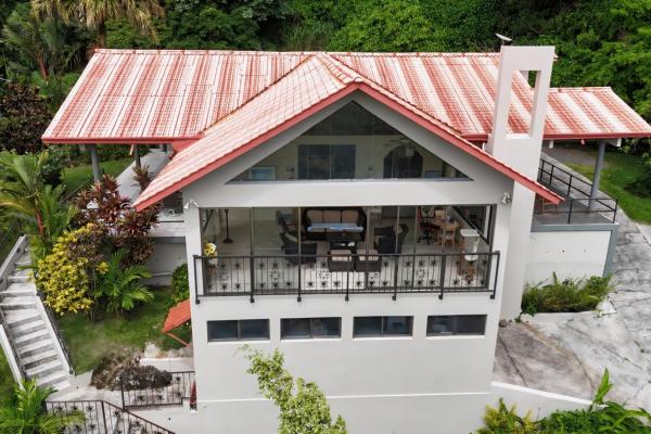 Se vende casa de montaña con impresionantes vistas en altos del maria
