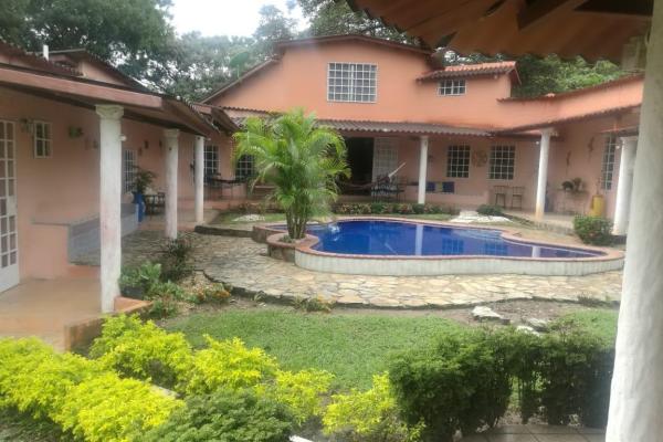 5-bedroom villa with pool in las lajas de chame