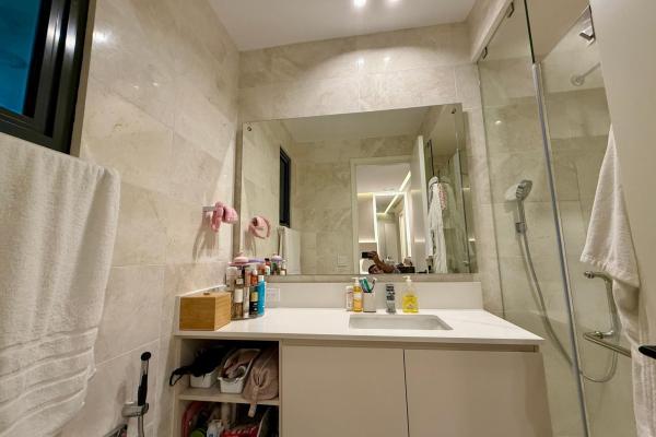 Sale or rent apt in ocean reef