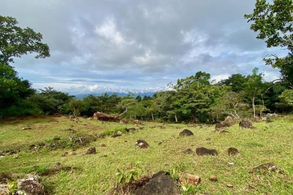 Mountain finca in chica