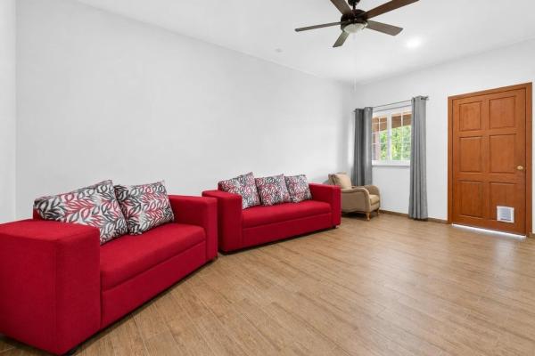 3-bedroom home & apartment near el estero beach