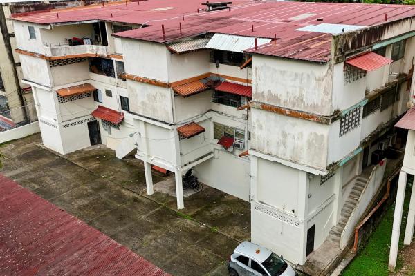 Selling two rented apartment buildings in perejil