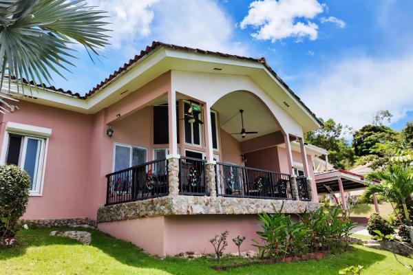 Stunning house for sale in trinity hills, panama