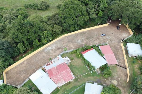 Come from central terrain on las tablas