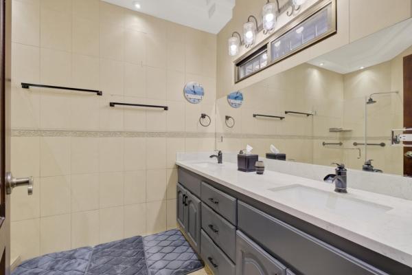 Fully furnished riverfront home downtown boquete