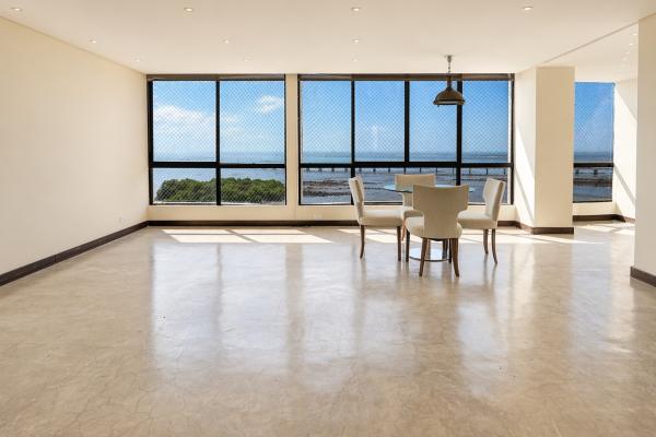 Apartment for sale in coco del mar oceanfront