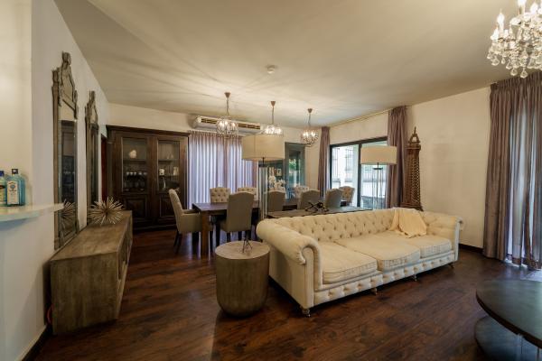 Venta de casa en ph embassy club, clayton