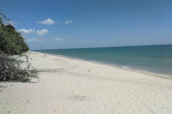 Oceanfront investment opportunity in playa el higo