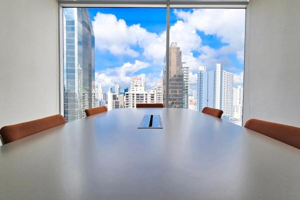 Oficina amoblada moderna en sortis - 285 m2