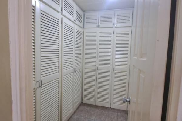 House with pool large lot nueva gorgona panama