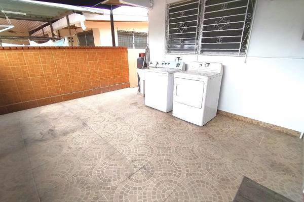 Sale of townhouse in villa cáceres