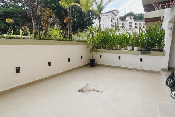 Ground floor apartment for sale