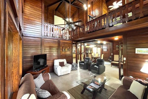 Amazing house 30 minutes from the city