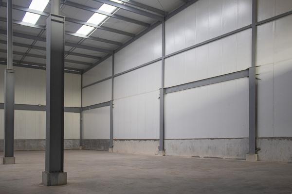 Venta o alquiler de galera en zona uno terminal industrial
