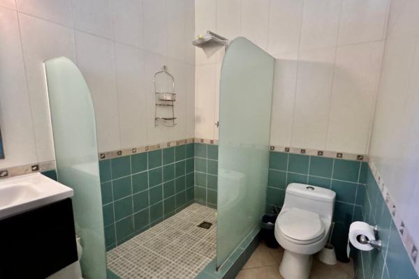 Casa en altos de maría con estudios independientes