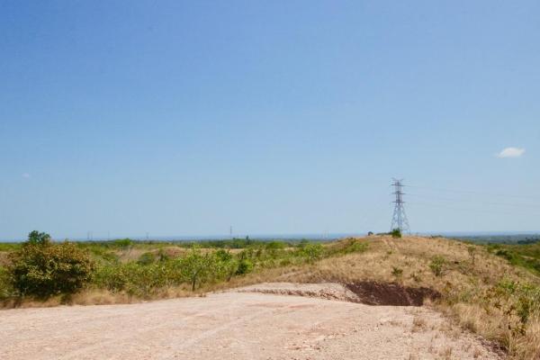 7.5 hectares land, ocean and mountains views