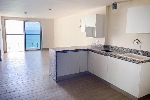 Apartamento frente a la playa en playa caracol, panamá.
