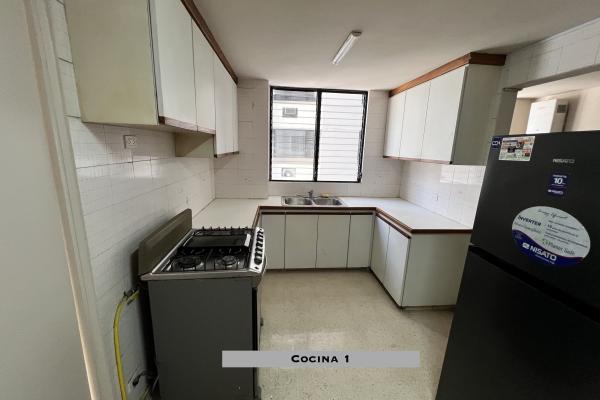 Venta de apartamento en edificio torre del sol, bella vista