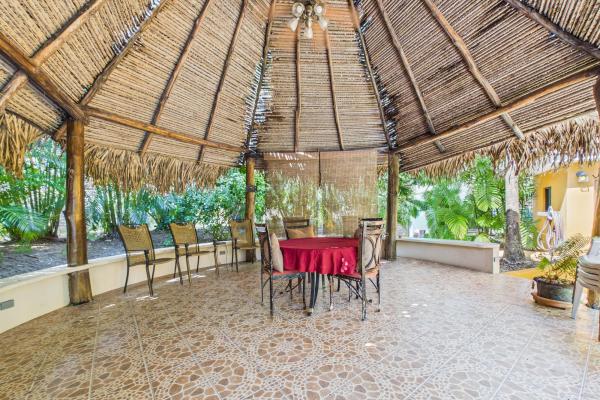 Casa tropical de 3 dormitorios hacienda pacifica