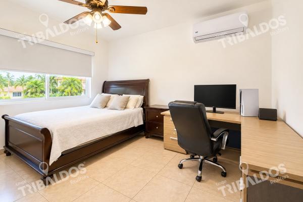 Venta de casa en costa del este con cocina remodelada