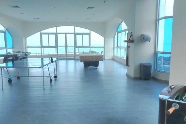 Apartamento en venta con vistas al campo de golf oceano y montana