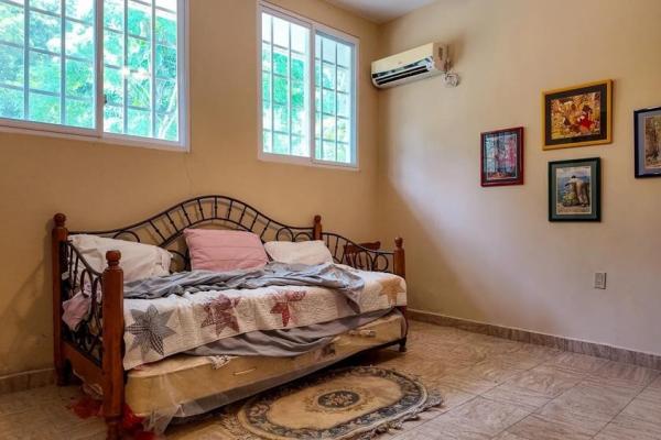 Casa con más de 1 hectárea y dos residencias